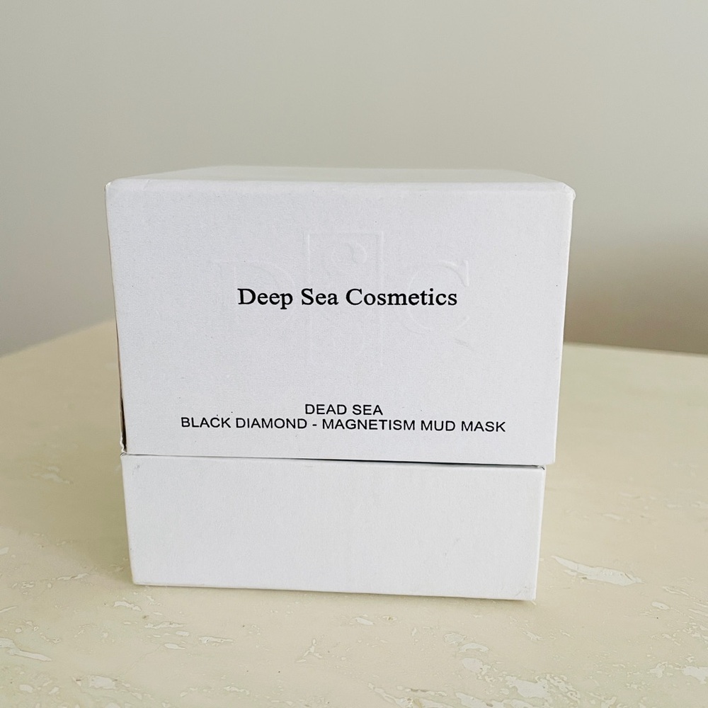 Deep Sea Dead Sea Cosmetics Black Diamond Magnetism Mud Face Mask Open Box